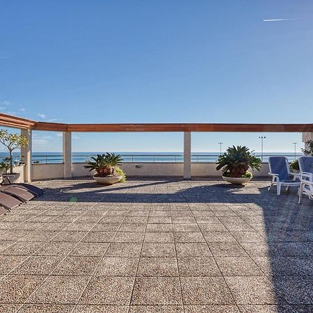 卡里拉Vistas Al Mar. Gran Terraza公寓 外观 照片