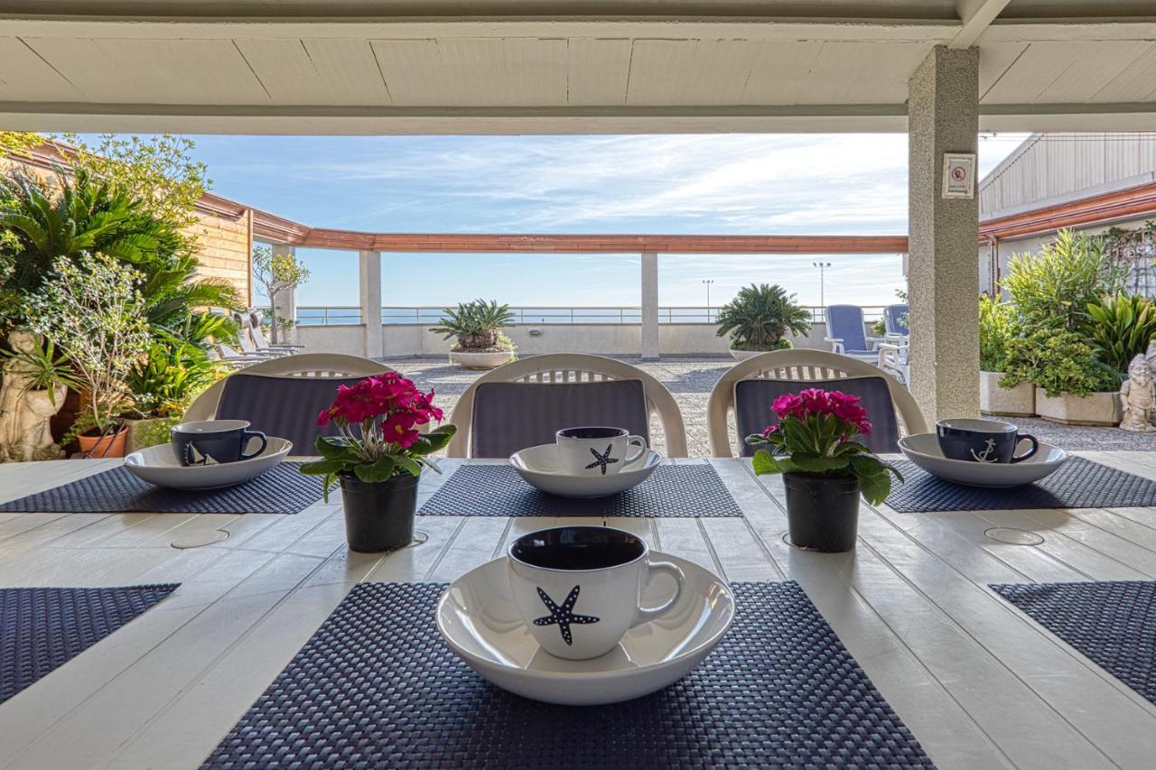 卡里拉Vistas Al Mar. Gran Terraza公寓 外观 照片